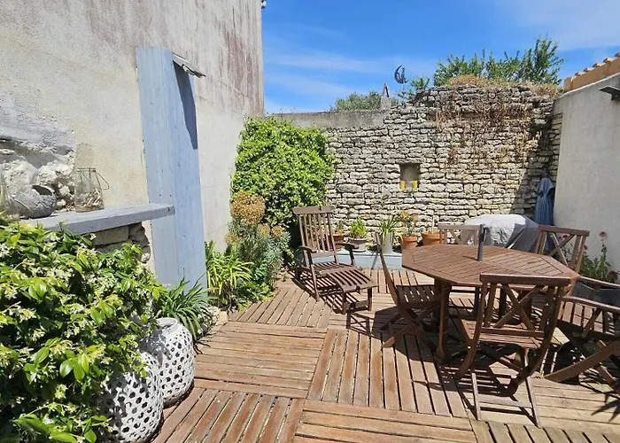 Maison Retaise Pres De La Holiday home