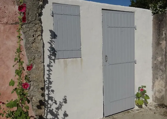 Maison Retaise Pres De La Holiday home *